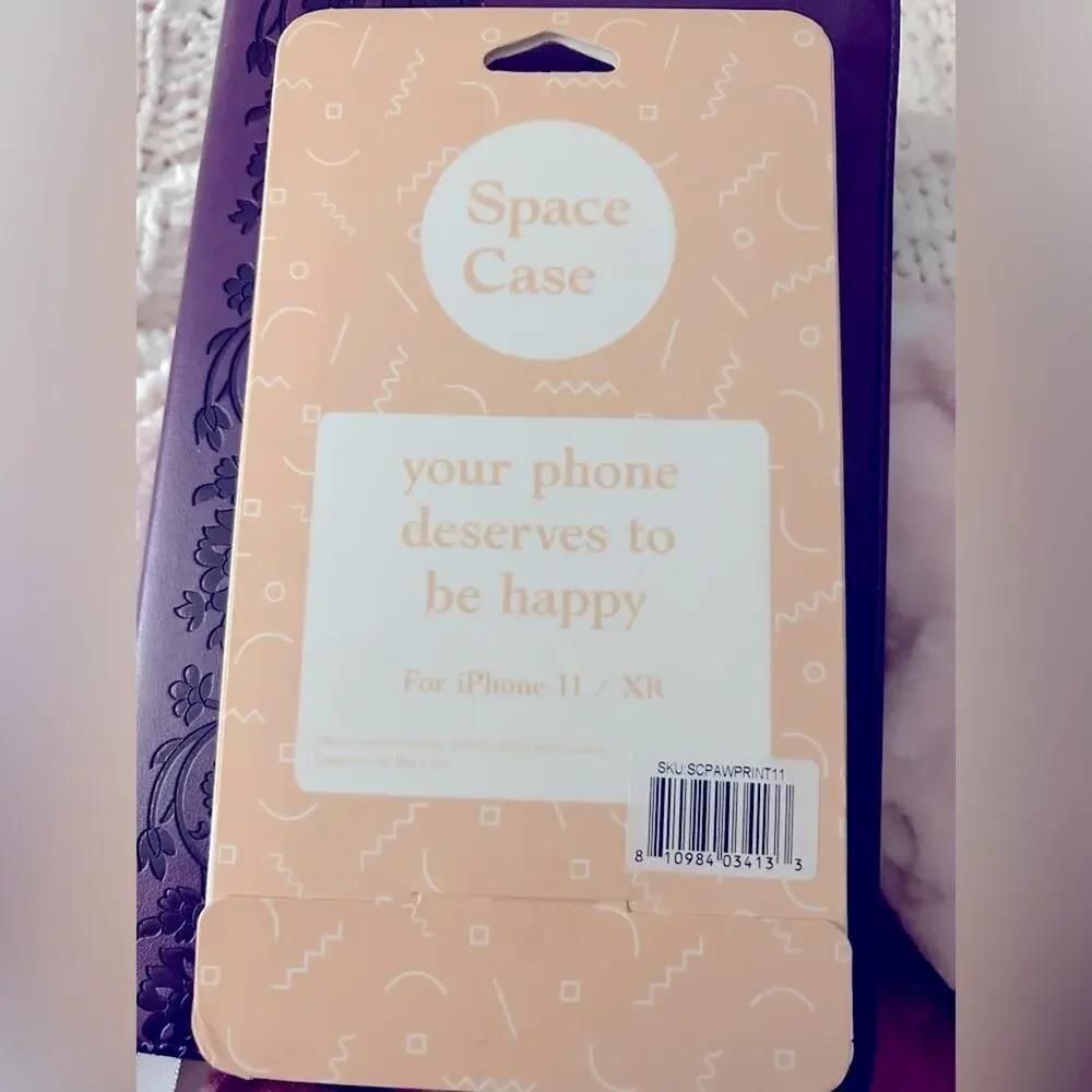 NWT Multi color Paw printed iPhone 11/XR case.